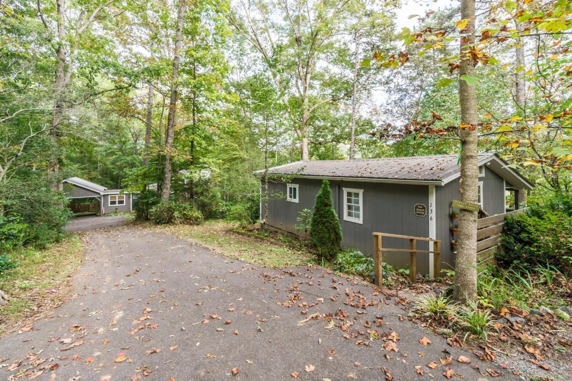 Convenient Cottage-Hot Tub, 4 Minutes To Dahlonega Dış mekan fotoğraf